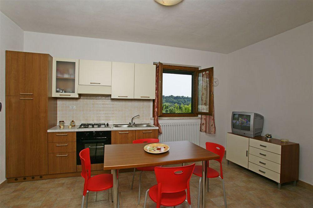 Residence Ai Campi Da Golf Saturnia Eksteriør billede