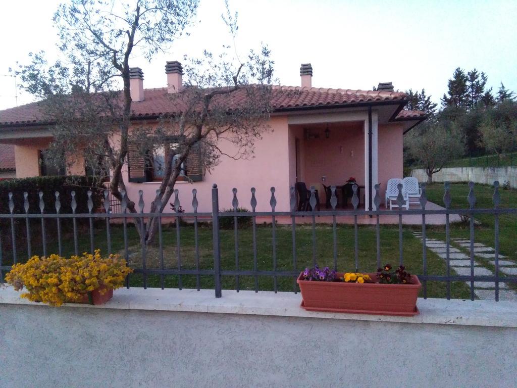 Residence Ai Campi Da Golf Saturnia Eksteriør billede