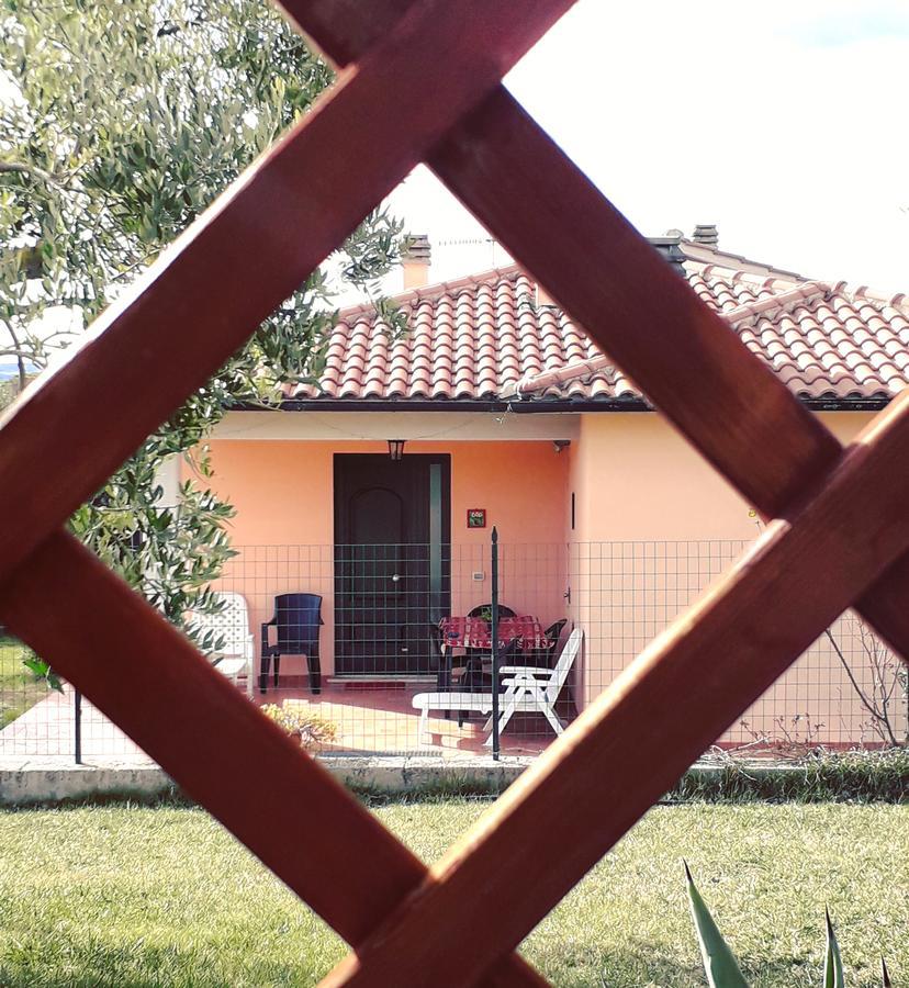 Residence Ai Campi Da Golf Saturnia Eksteriør billede