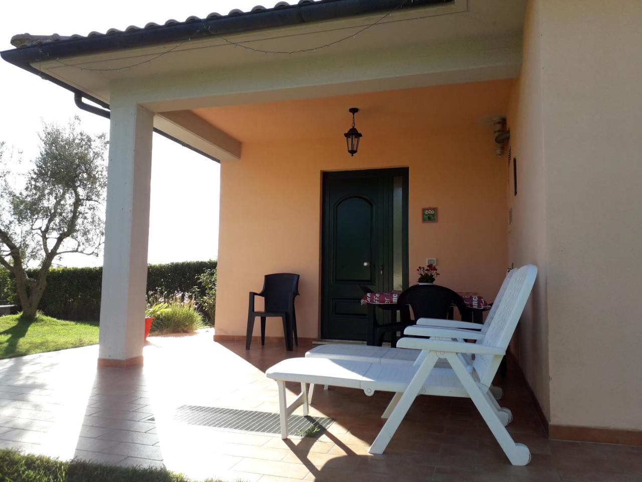 Residence Ai Campi Da Golf Saturnia Eksteriør billede